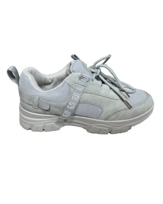 Szare damskie sneakersy - uniwersalne i wygodne na co dzień