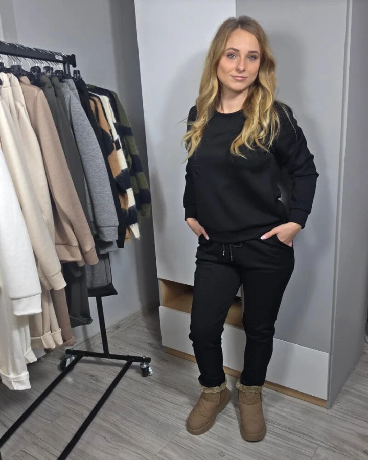 Dres damski LOVE  – komplet z wiskozy, bluza i spodnie