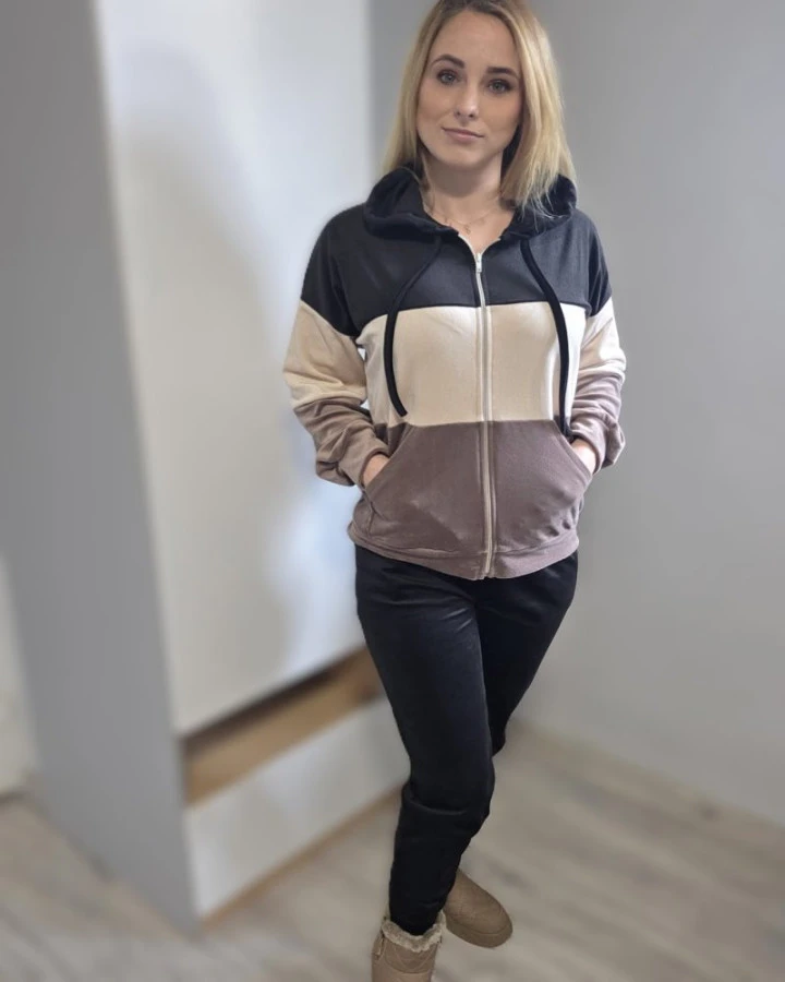 Damski komplet dresowy welurowy z kapturem