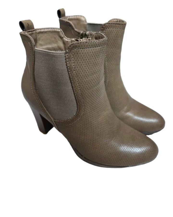 Beżowe botki damskie na obcasie - Eleganckie i stylowe