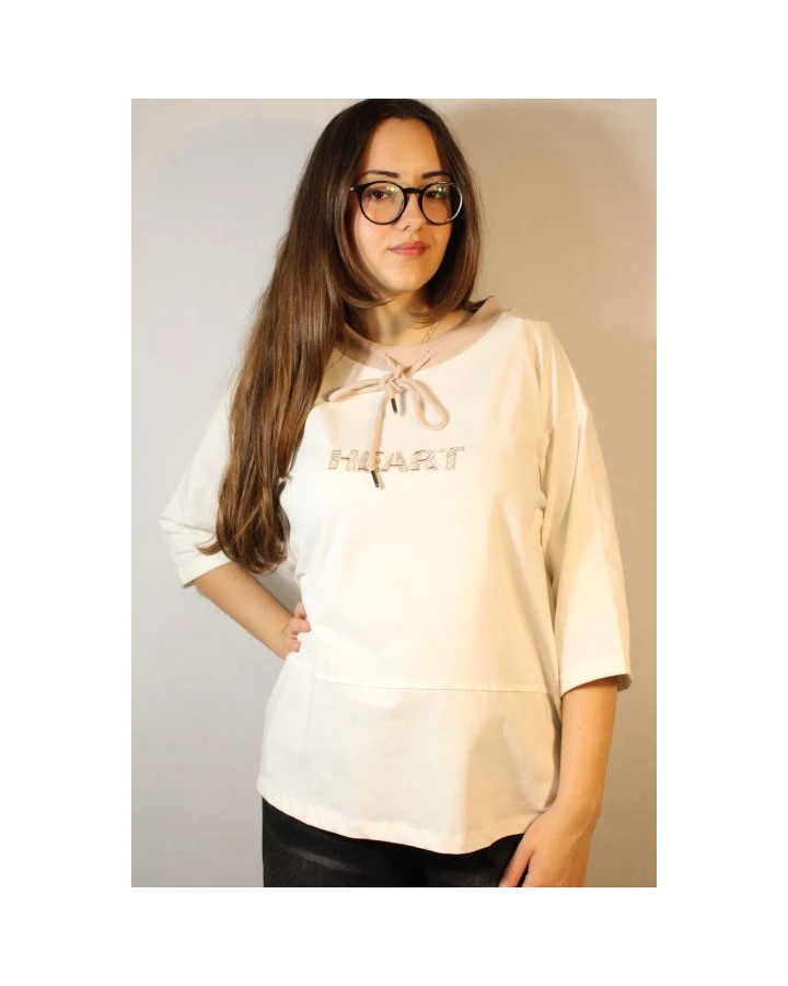 Bluzka damska z napisem HEART - luźny krój, styl i casual | Idea Fashion