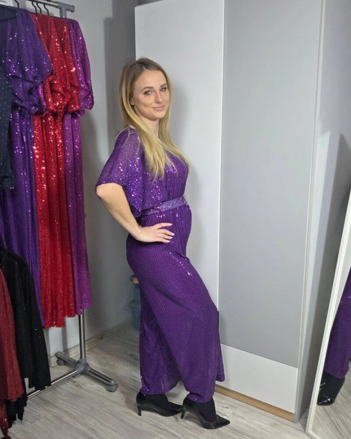 Kombinezon cekinowy z paskiem - elegancki i wieczorowy