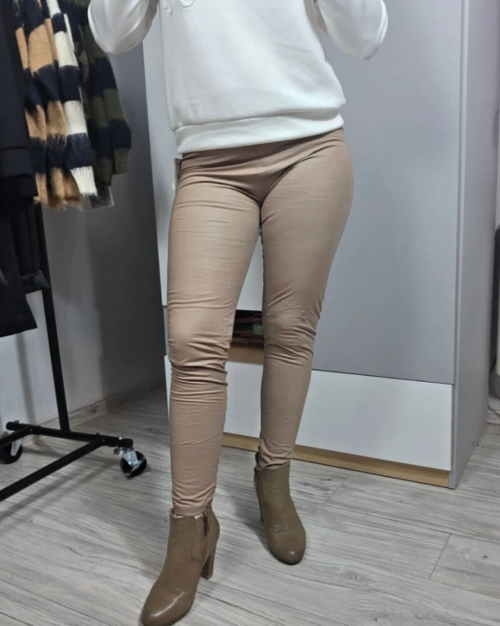 Legginsy z wysokim stanem - dopasowany krój i wygoda