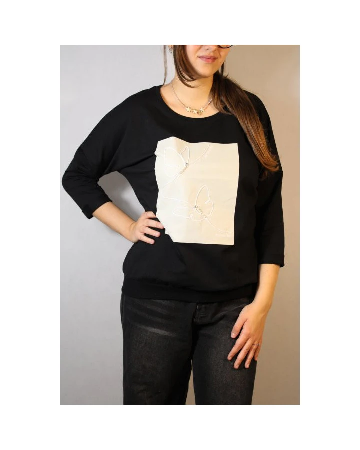 Czarna bawełniana bluzka damska z motylami i perełkami – modna i wygodna