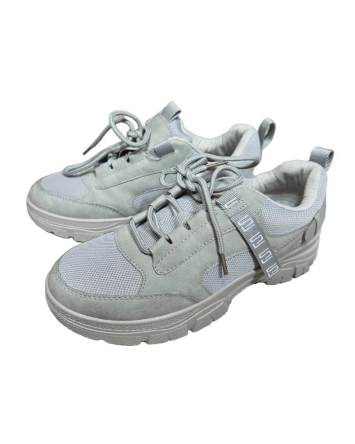 Szare damskie sneakersy - uniwersalne i wygodne na co dzień