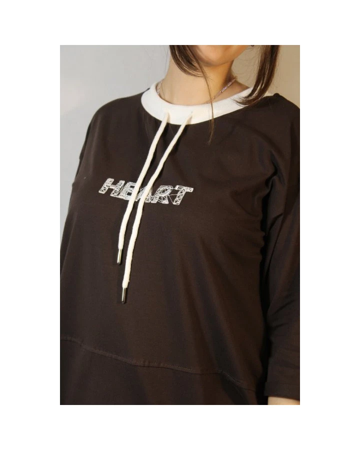 Bluzka damska z napisem HEART - luźny krój, styl i casual | Idea Fashion