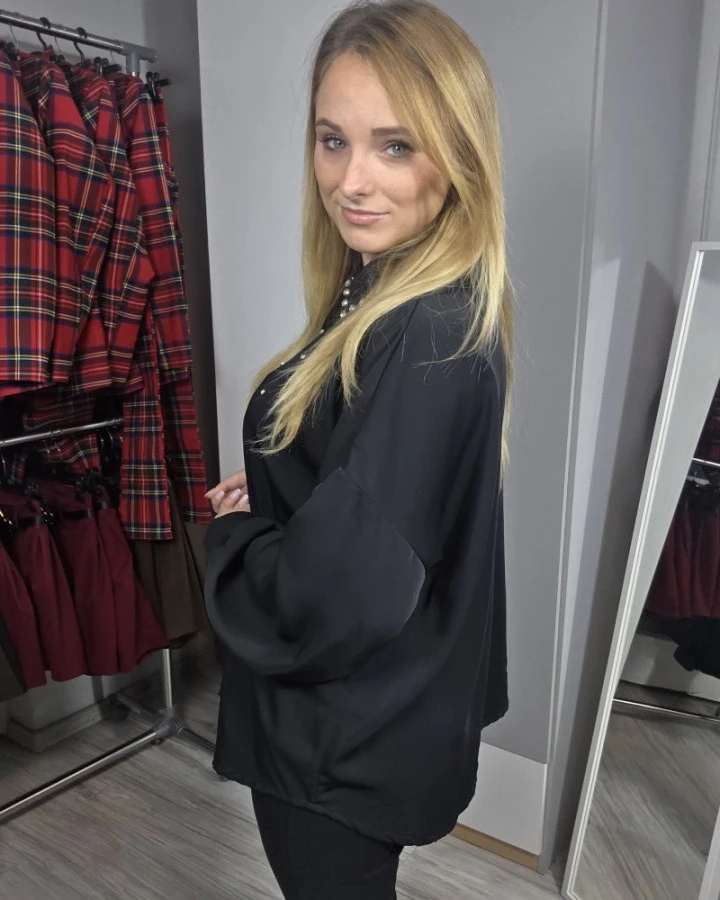 Elegancka koszula z perełkami | IdeaFashion