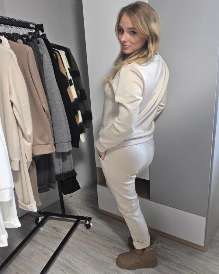 Dres damski LOVE  – komplet z wiskozy, bluza i spodnie