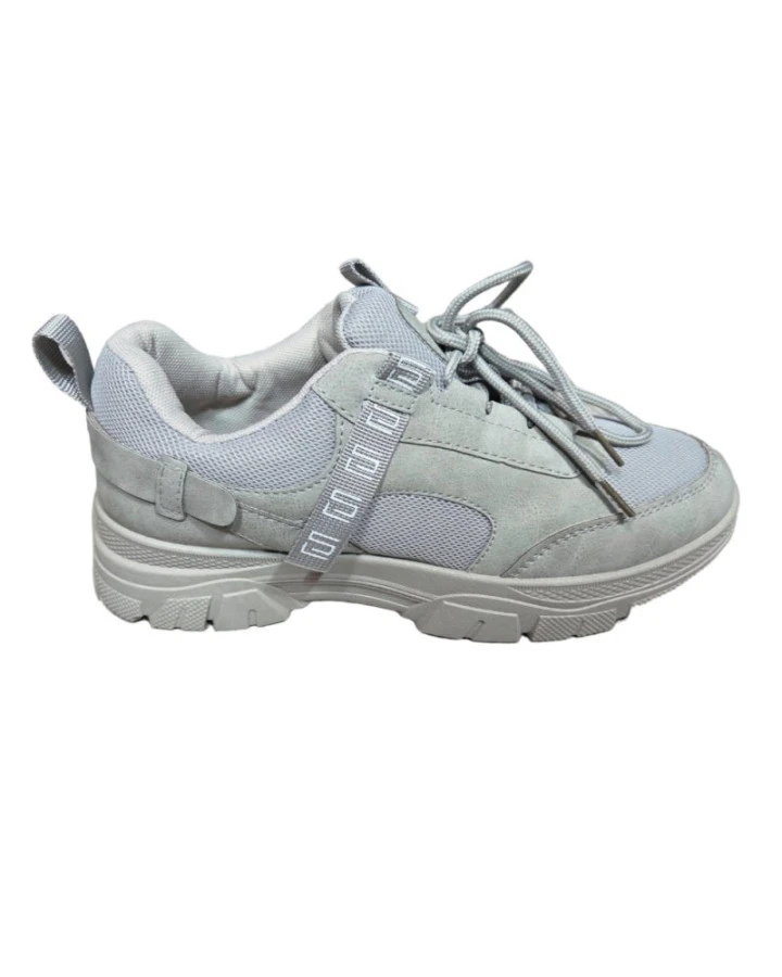 Szare damskie sneakersy - uniwersalne i wygodne na co dzień