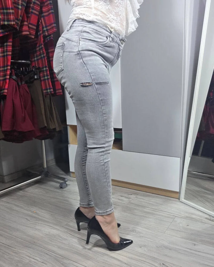 Damskie jeansy skinny z wysokim stanem - elastyczne i wygodne