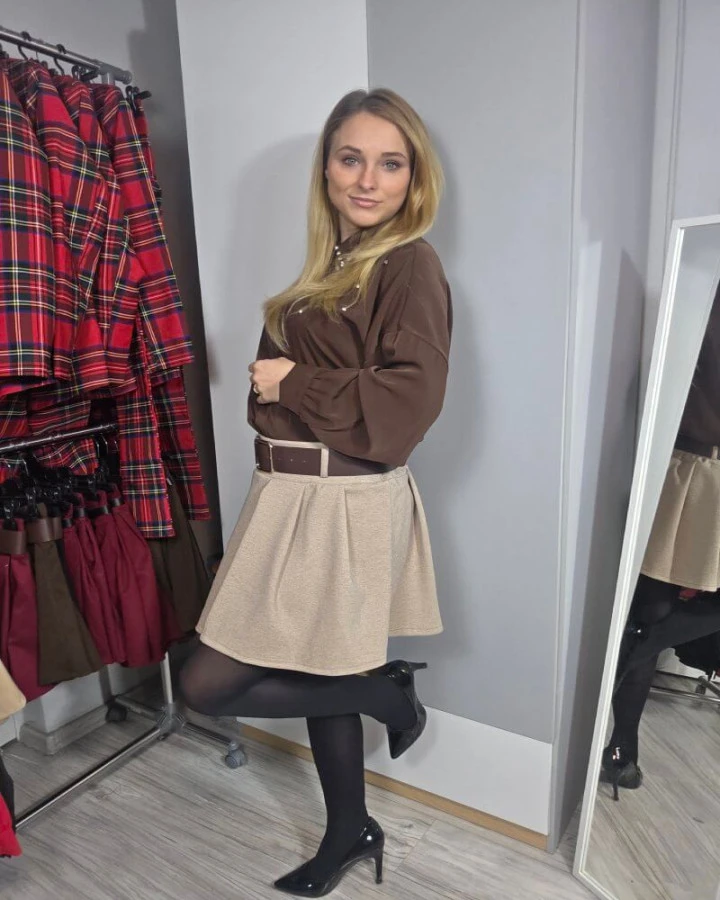 Rozkloszowane spódniczko-spodenki z paskiem | IdeaFashion