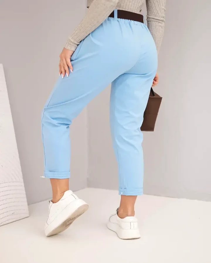 Spodnie damskie bawełniane z paskiem i podwijaną nogawką niebieskie